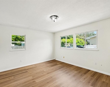 6515 3rd Street Court W - Photo Thumbnail 39