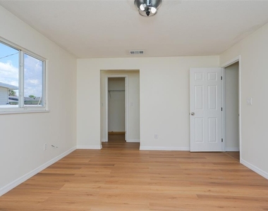 6515 3rd Street Court W - Photo Thumbnail 42
