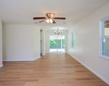 6515 3rd Street Court W - Photo Thumbnail 11