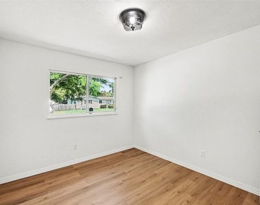 6515 3rd Street Court W - Photo Thumbnail 34