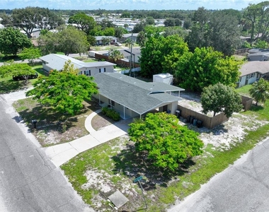 6515 3rd Street Court W - Photo Thumbnail 60
