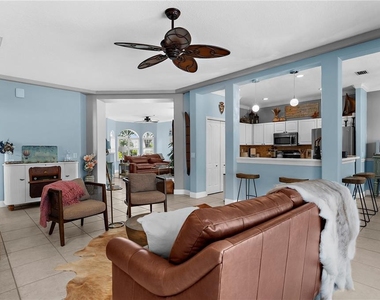 4936 Creekside Trail - Photo Thumbnail 12