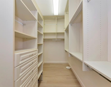 2012 Island Estates Drive - Photo Thumbnail 16