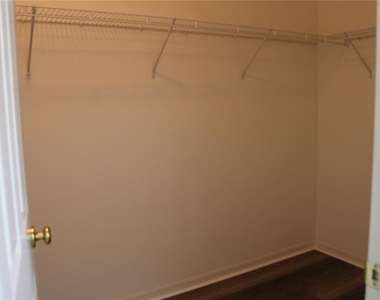 3429 Parkridge Circle - Photo Thumbnail 20