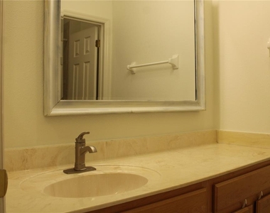 3429 Parkridge Circle - Photo Thumbnail 27