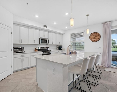 19209 Cherrystone Way - Photo Thumbnail 12