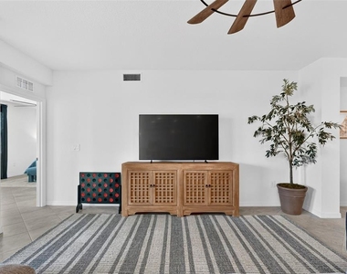19209 Cherrystone Way - Photo Thumbnail 7