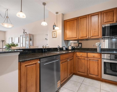 610 Riviera Dunes Way - Photo Thumbnail 17
