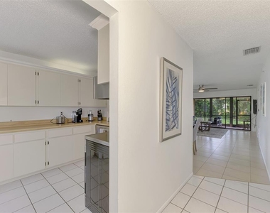 952 N Beneva Road - Photo Thumbnail 7