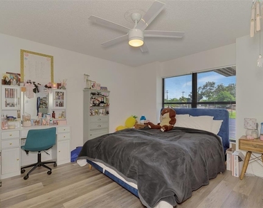 952 N Beneva Road - Photo Thumbnail 33