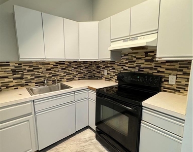 41 N 11th Street - Photo Thumbnail 8