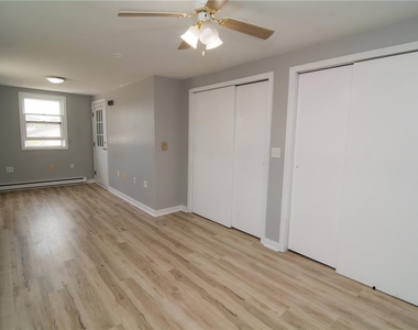 215 Franklin Street - Photo Thumbnail 18