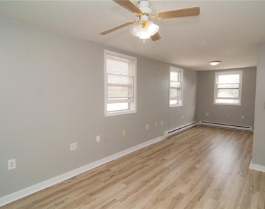 215 Franklin Street - Photo Thumbnail 20