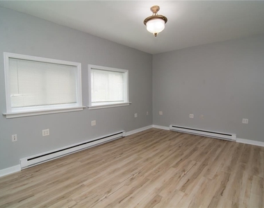 215 Franklin Street - Photo Thumbnail 11