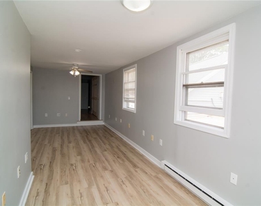 215 Franklin Street - Photo Thumbnail 21