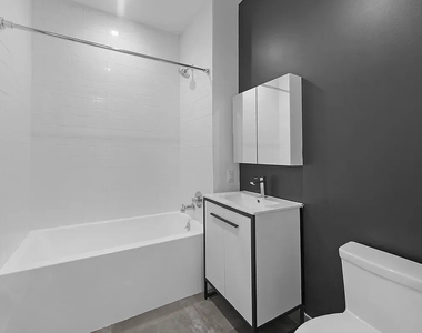 833 Maple Street - Photo Thumbnail 8