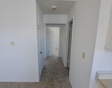 623 Ne Davis Street - Photo Thumbnail 4