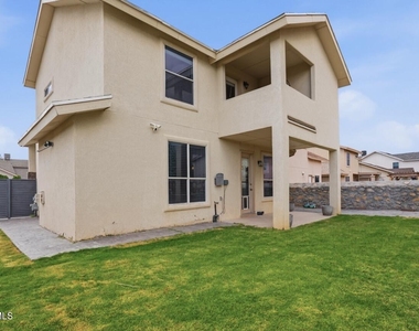 9900 Marine Circle - Photo Thumbnail 18