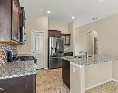 13805 Garforth Avenue - Photo Thumbnail 14