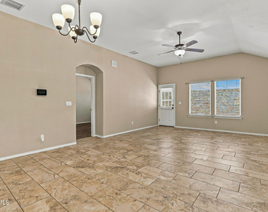 13805 Garforth Avenue - Photo Thumbnail 12