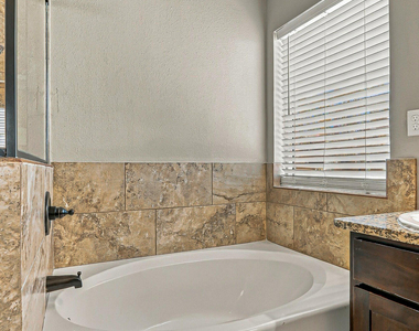 13805 Garforth Avenue - Photo Thumbnail 5