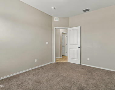 13805 Garforth Avenue - Photo Thumbnail 21