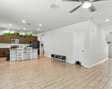10620 Hidden Arch Place - Photo Thumbnail 30