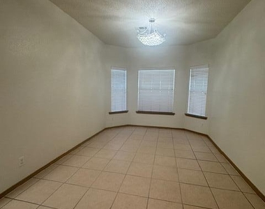13737 Paseo Sereno Drive - Photo Thumbnail 30