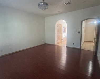13737 Paseo Sereno Drive - Photo Thumbnail 20