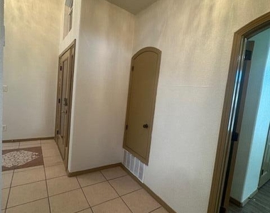 13737 Paseo Sereno Drive - Photo Thumbnail 9