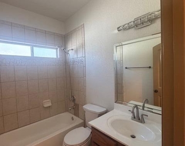13737 Paseo Sereno Drive - Photo Thumbnail 32