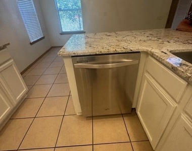 13737 Paseo Sereno Drive - Photo Thumbnail 6