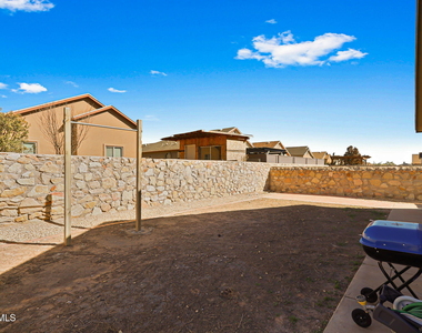 7213 Copper Trail Avenue - Photo Thumbnail 28