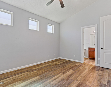 7213 Copper Trail Avenue - Photo Thumbnail 14