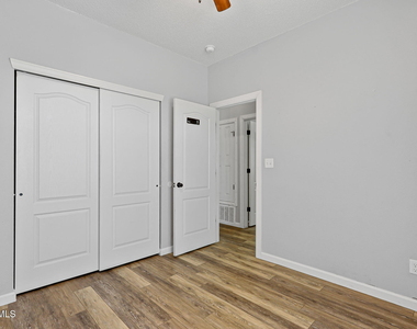 7213 Copper Trail Avenue - Photo Thumbnail 20