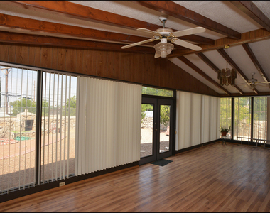 6106 Tejas Drive - Photo Thumbnail 17