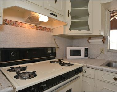 6106 Tejas Drive - Photo Thumbnail 14