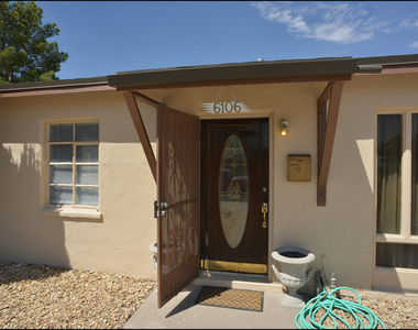 6106 Tejas Drive - Photo Thumbnail 5