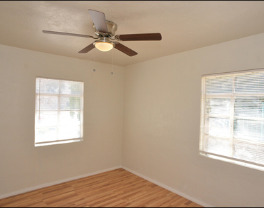 6106 Tejas Drive - Photo Thumbnail 23