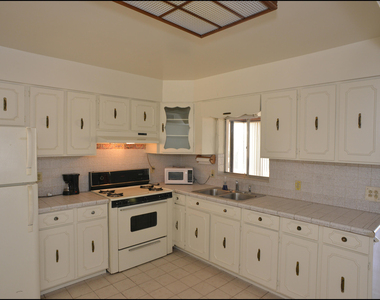 6106 Tejas Drive - Photo Thumbnail 11