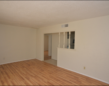 6106 Tejas Drive - Photo Thumbnail 9