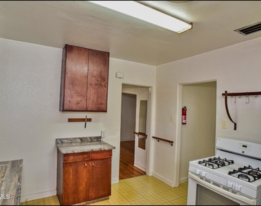 815 Ellis Street - Photo Thumbnail 16