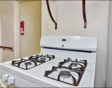 815 Ellis Street - Photo Thumbnail 18