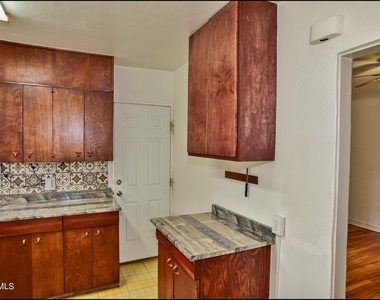 815 Ellis Street - Photo Thumbnail 15