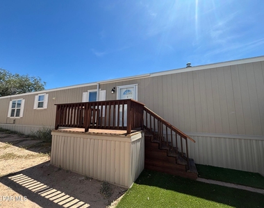 850 Talbot Avenue - Photo Thumbnail 3