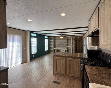 850 Talbot Avenue - Photo Thumbnail 9