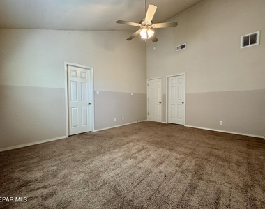3813 Loma Dante - Photo Thumbnail 30