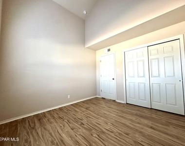 3813 Loma Dante - Photo Thumbnail 23