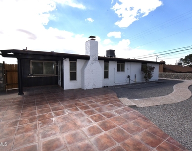 200 Belvidere Street - Photo Thumbnail 21