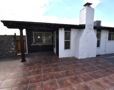 200 Belvidere Street - Photo Thumbnail 18